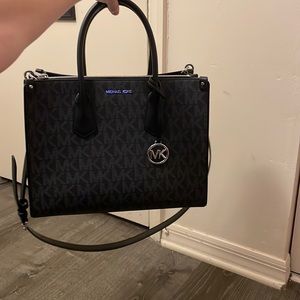 Micheal Kors bag! Like new!